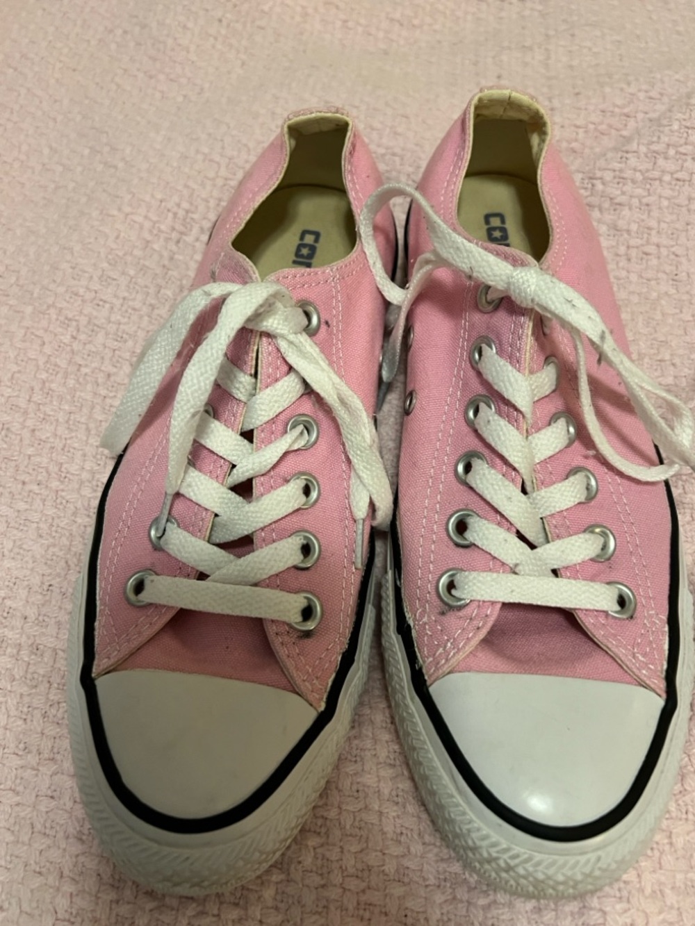 Pink converse women’s size 7.5